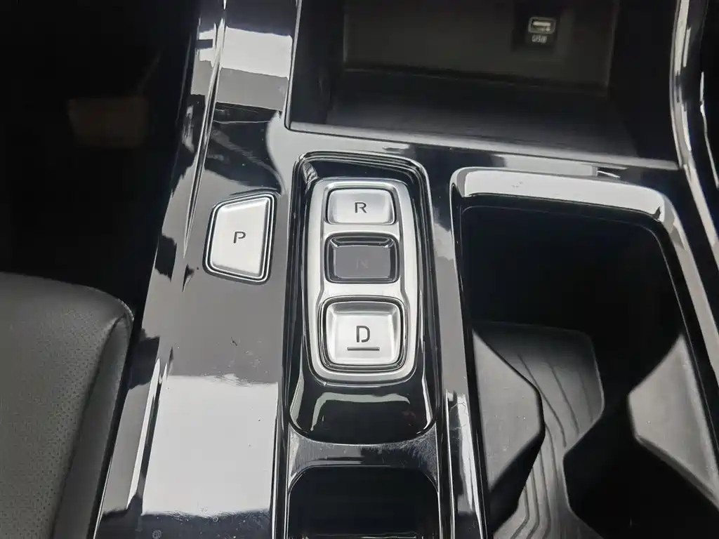 Hyundai Custo 2023 — фото 13