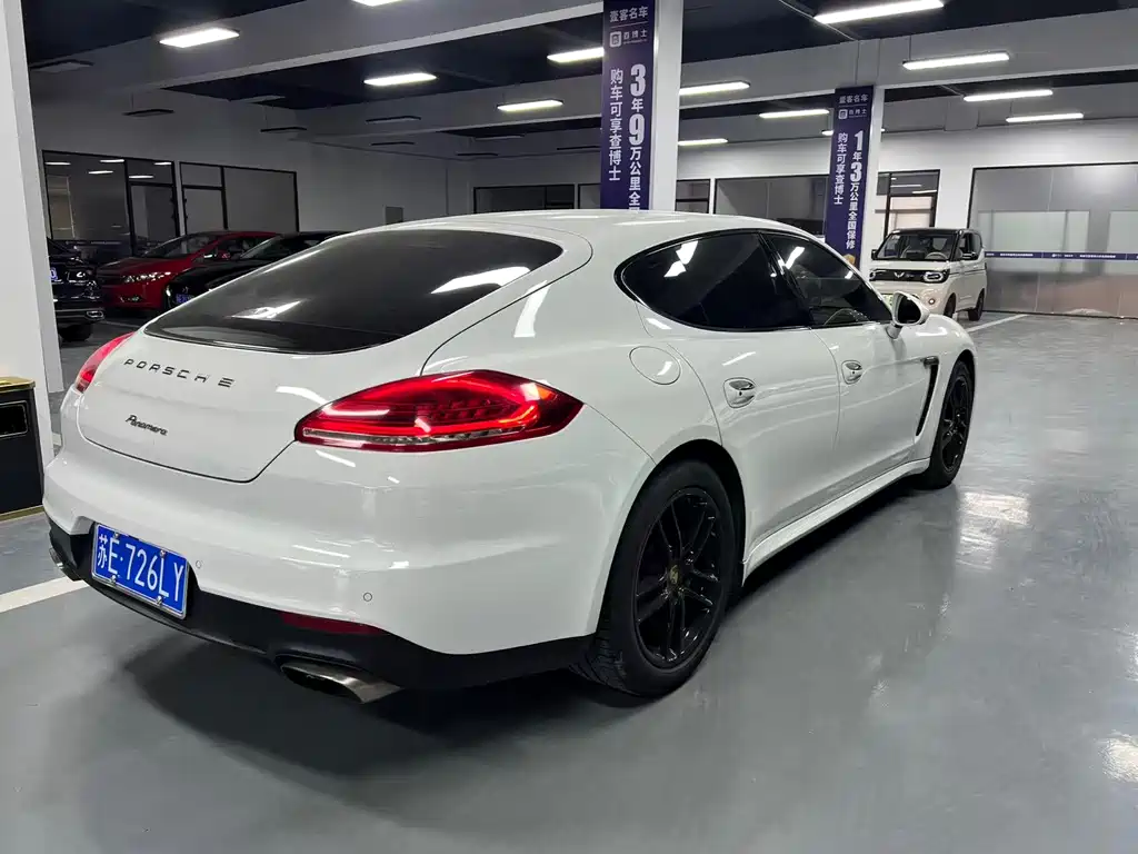 Porsche Panamera 2016 — фото 9