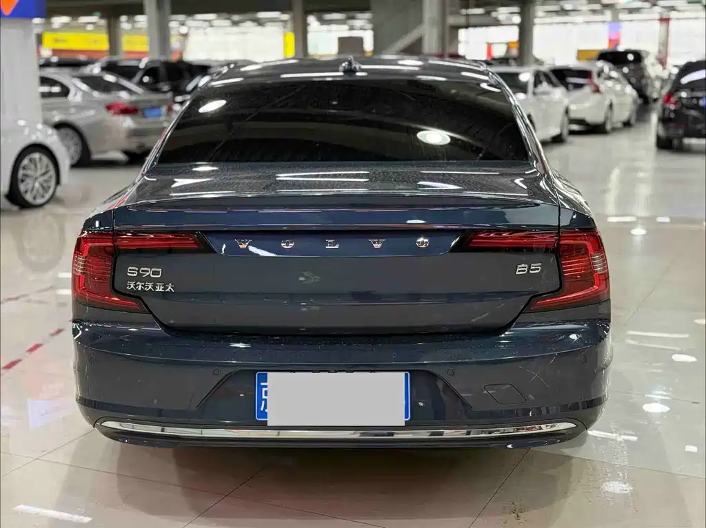 Volvo S90 2023 — фото 12