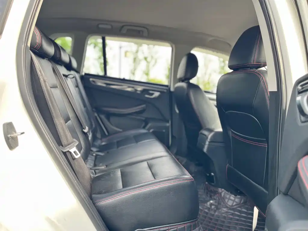 Zotye X5 2015 — фото 14