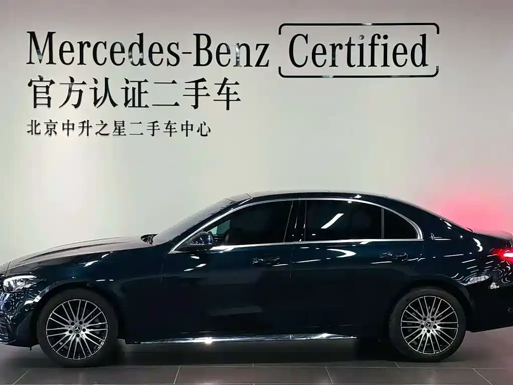 Mercedes-Benz C-Class 2024 — фото 2