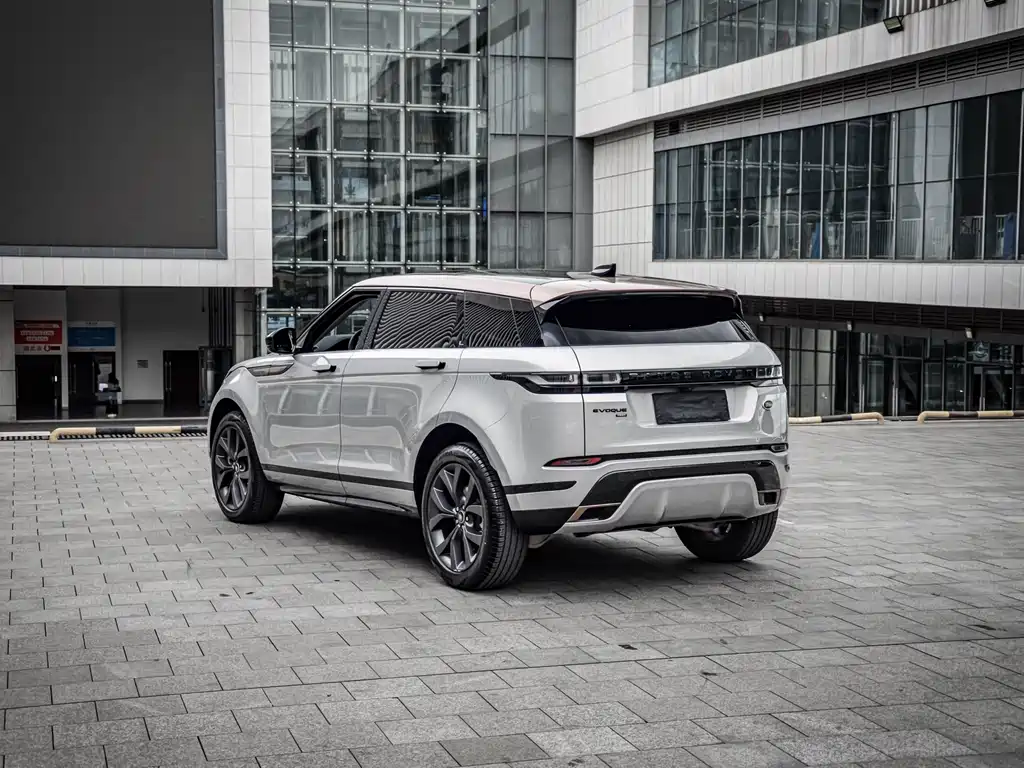 Land Rover Range Rover Evoque 2023 — фото 5
