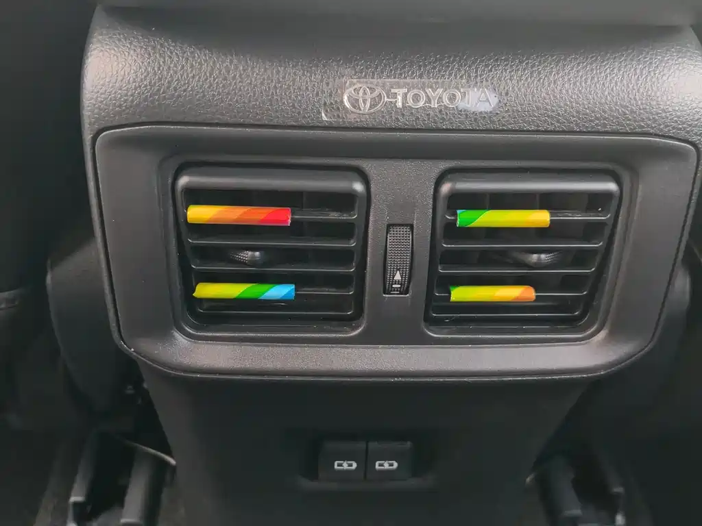 Toyota Wildlander 2022 — фото 14