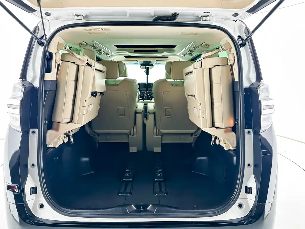 Toyota Vellfire 2020 — фото 12