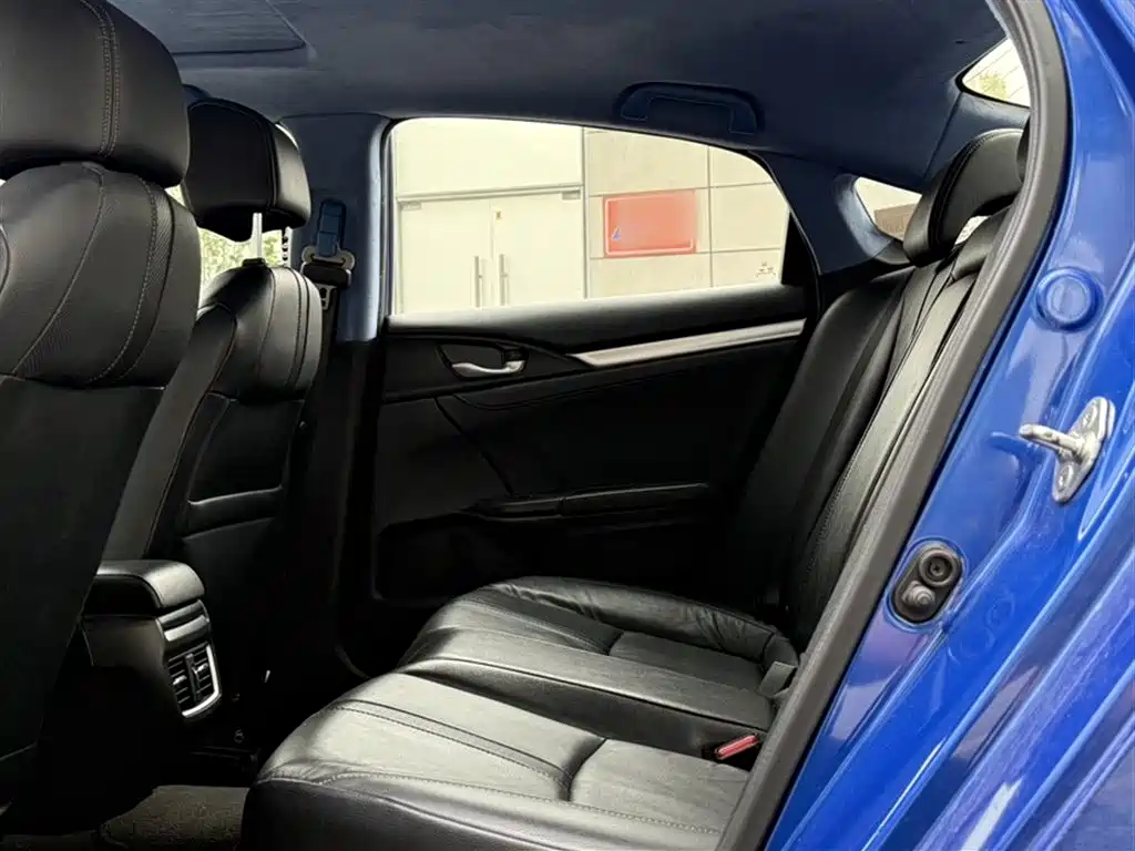 Honda Civic 2017 — фото 14