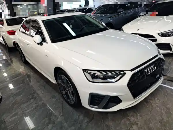 Audi A4L 2020