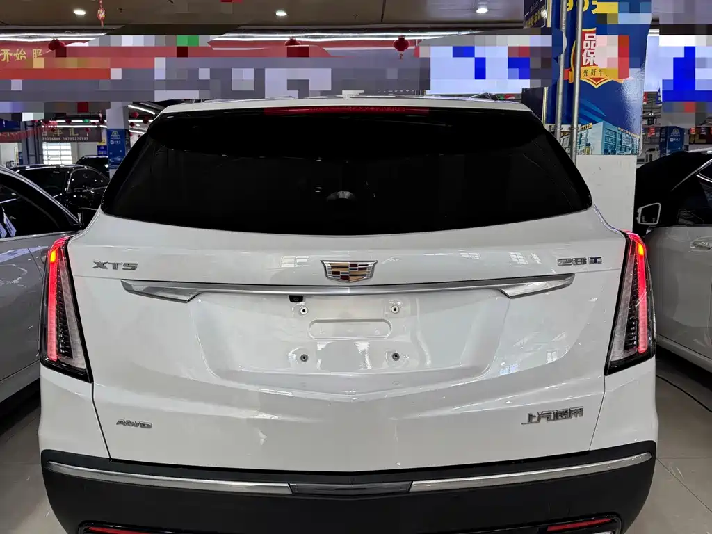 Cadillac XT5 2022 — фото 8
