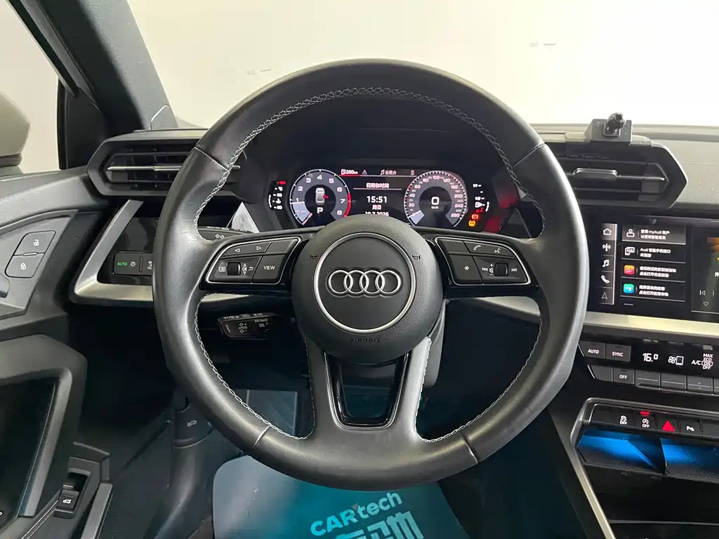 Audi A3 2023 — фото 26