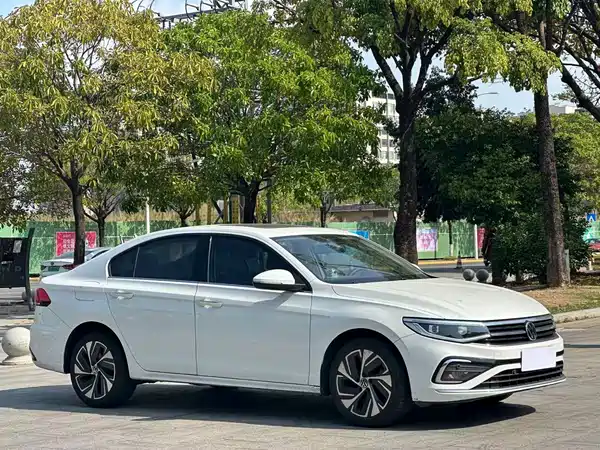 Volkswagen Bora 2023