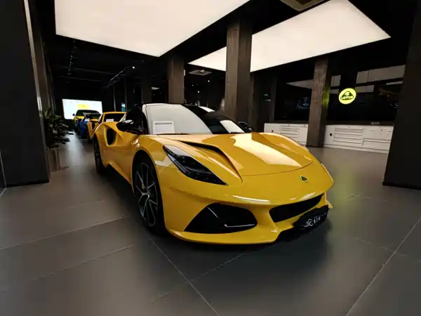 Lotus EMIRA 2023