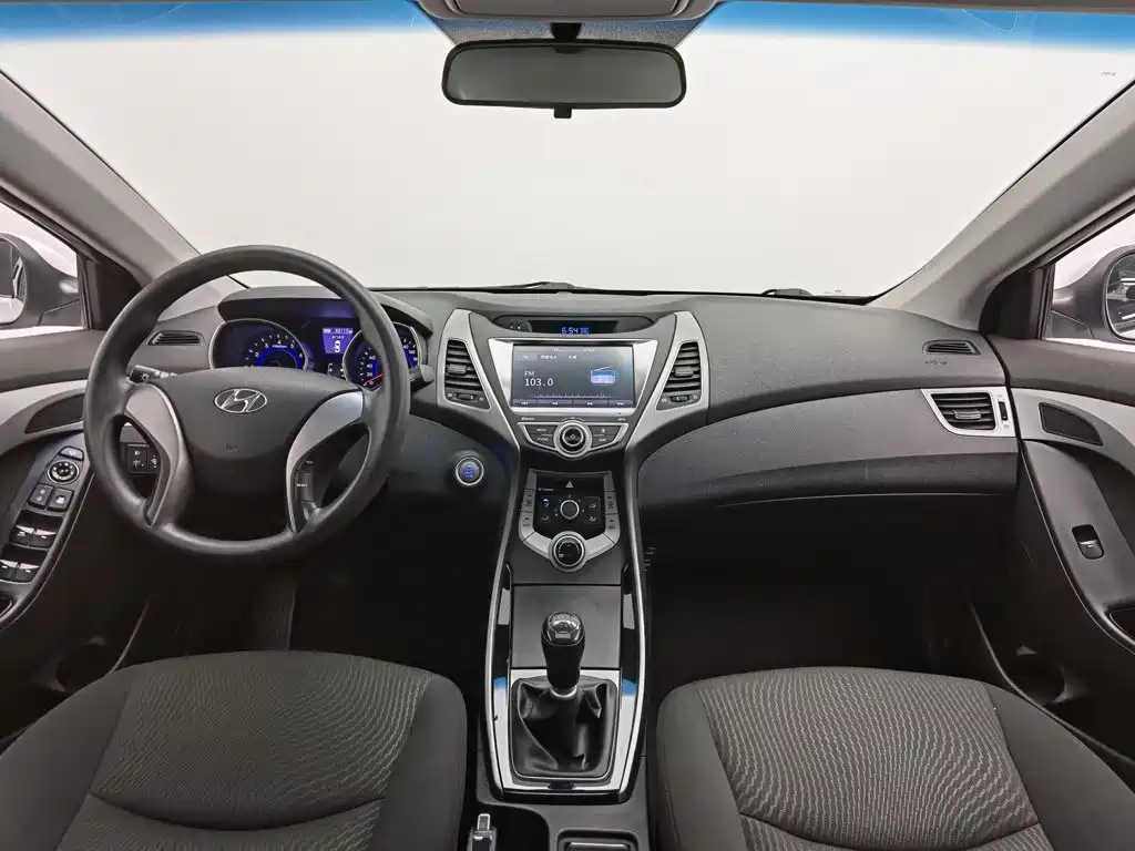 Hyundai Elantra 2017