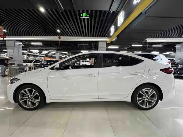 Hyundai Celesta 2016
