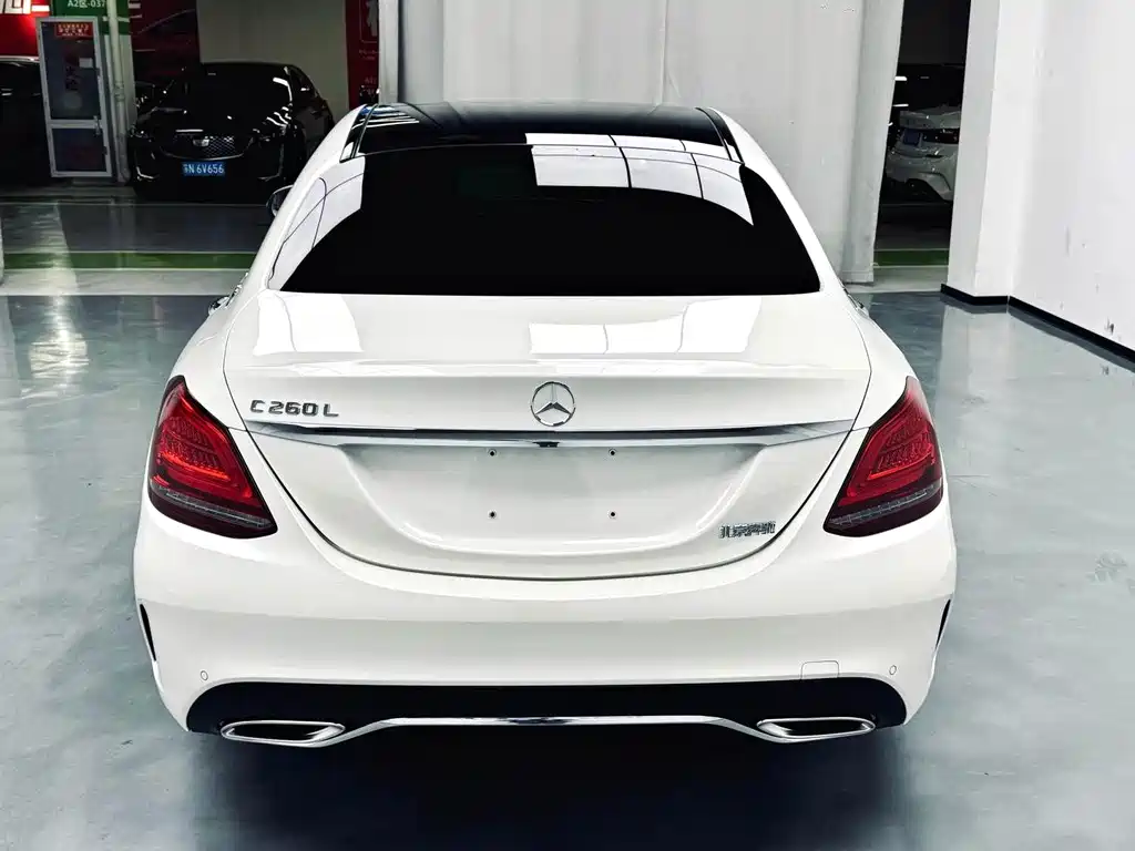 Mercedes-Benz C-Class 2019 — фото 16