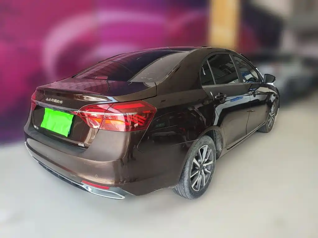 Geely Emgrand 2020