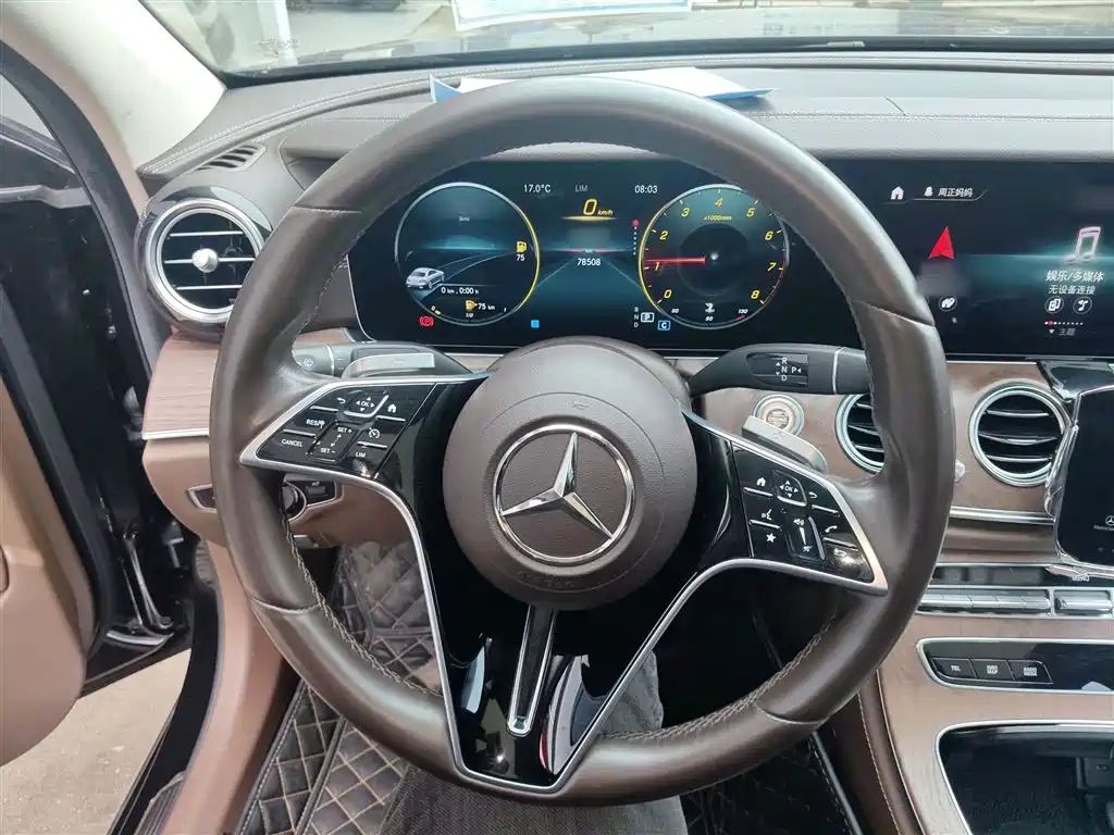 Mercedes-Benz E-Class 2022 — фото 11