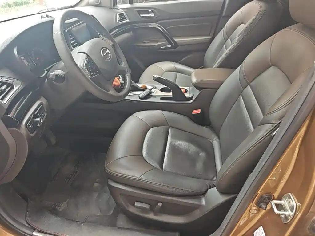 GAC Motor Trumpchi GS4 2015 — фото 15