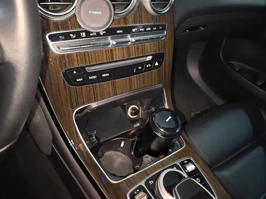Mercedes-Benz GLC 2017 — фото 16
