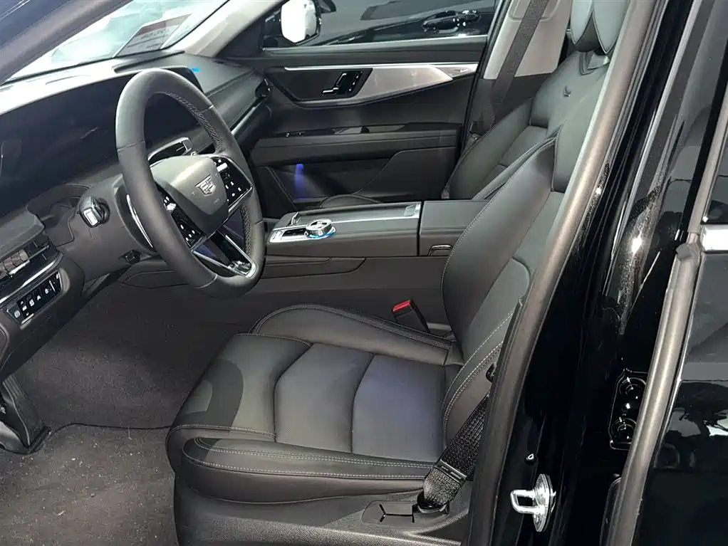 Cadillac CT6 2025 — фото 14