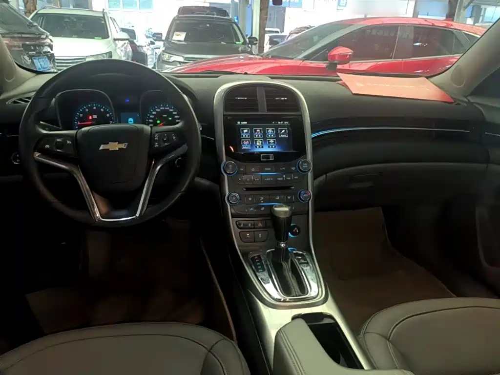 Chevrolet Malibu 2015 — фото 10