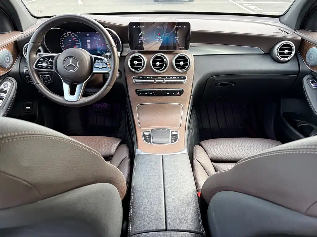 Mercedes-Benz GLC 2020 — фото 10