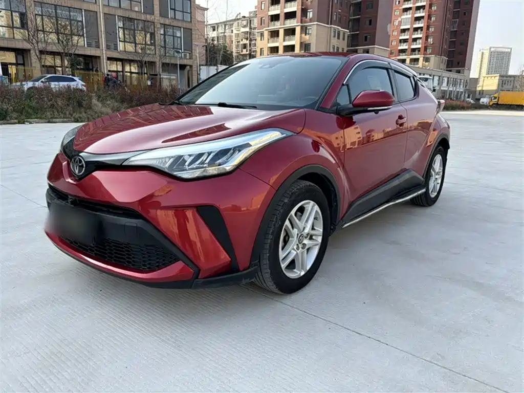 Toyota C-HR 2021 — фото 1