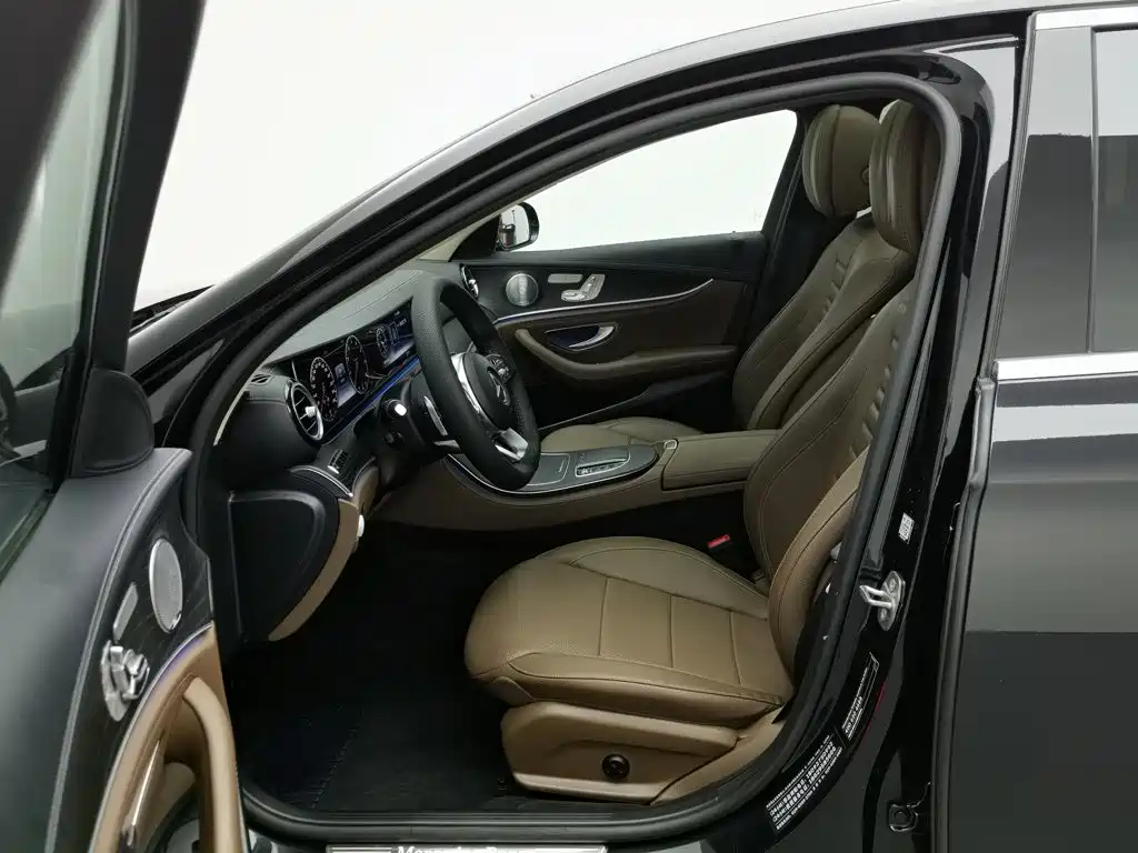 Mercedes-Benz E-Class 2020 — фото 10