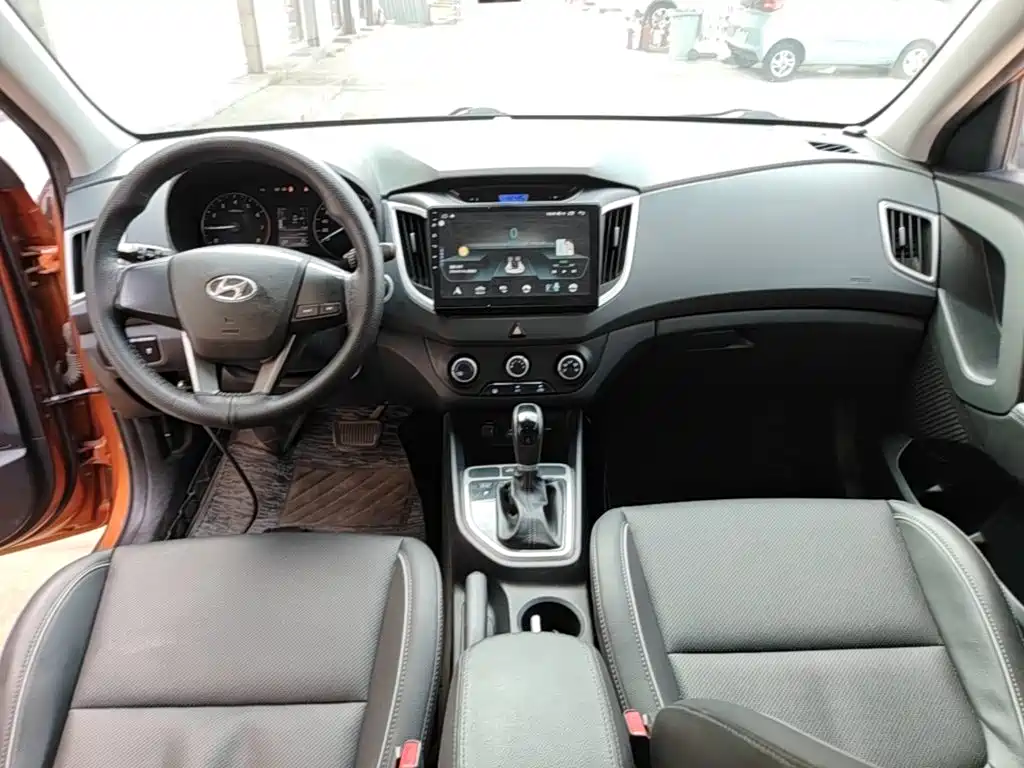 Hyundai ix25 2015 — фото 10