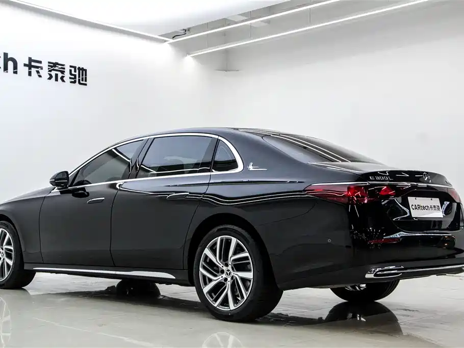 Mercedes-Benz E-Class 2025