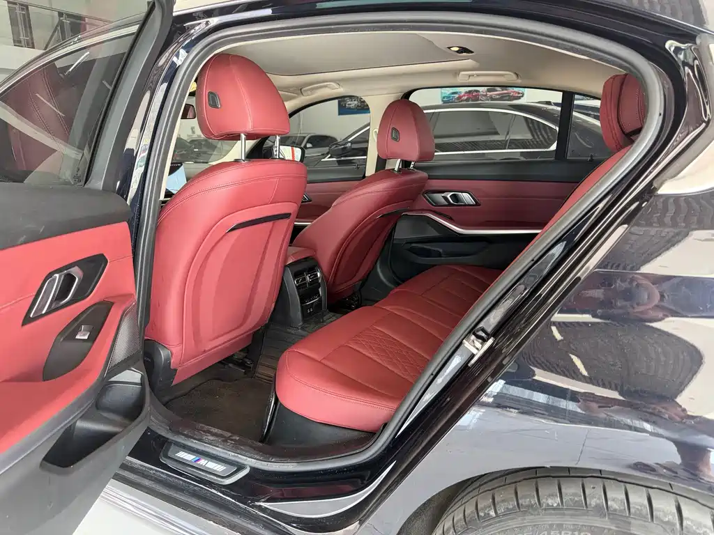 BMW 3 Series 2023