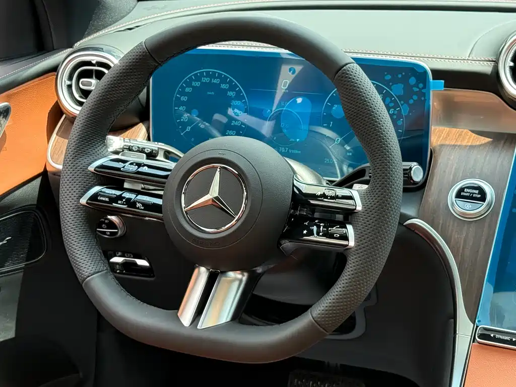 Mercedes-Benz GLC 2025 — фото 24