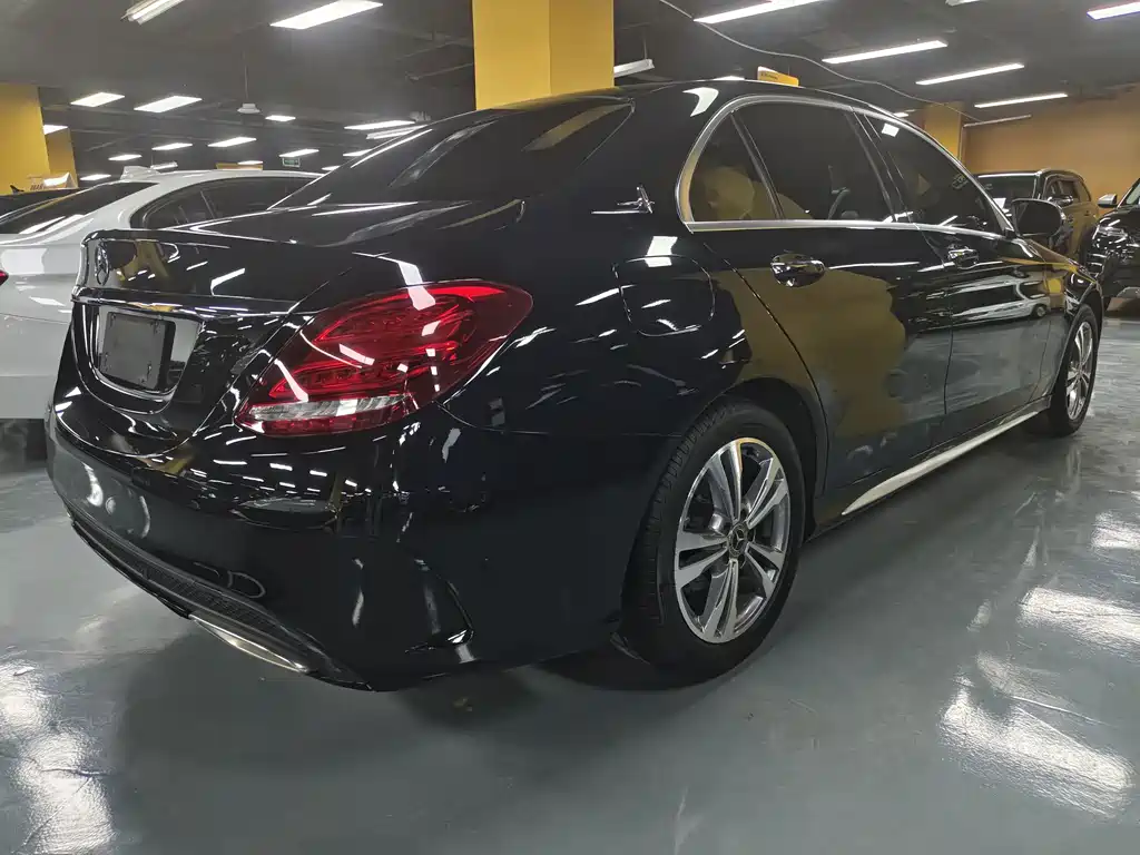 Mercedes-Benz C-Class 2017 — фото 10