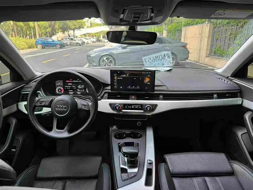 Audi A4L 2021