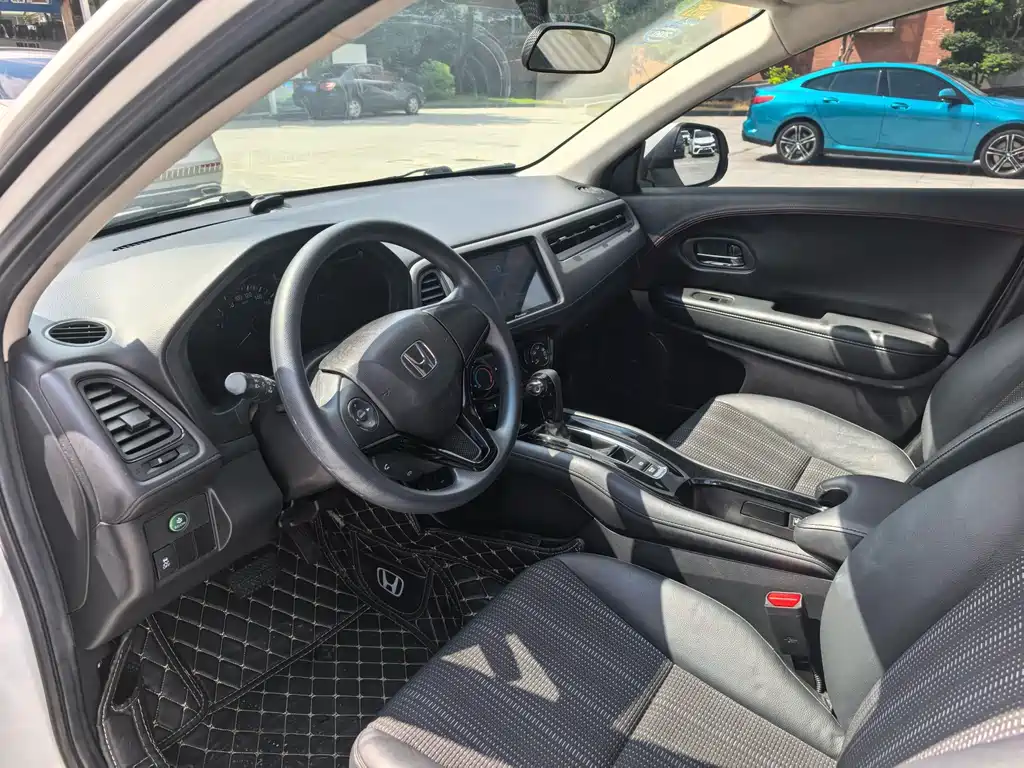 Honda Vezel 2017 — фото 9
