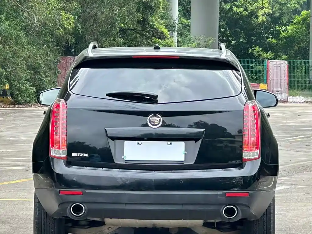 Cadillac SRX 2016 — фото 13