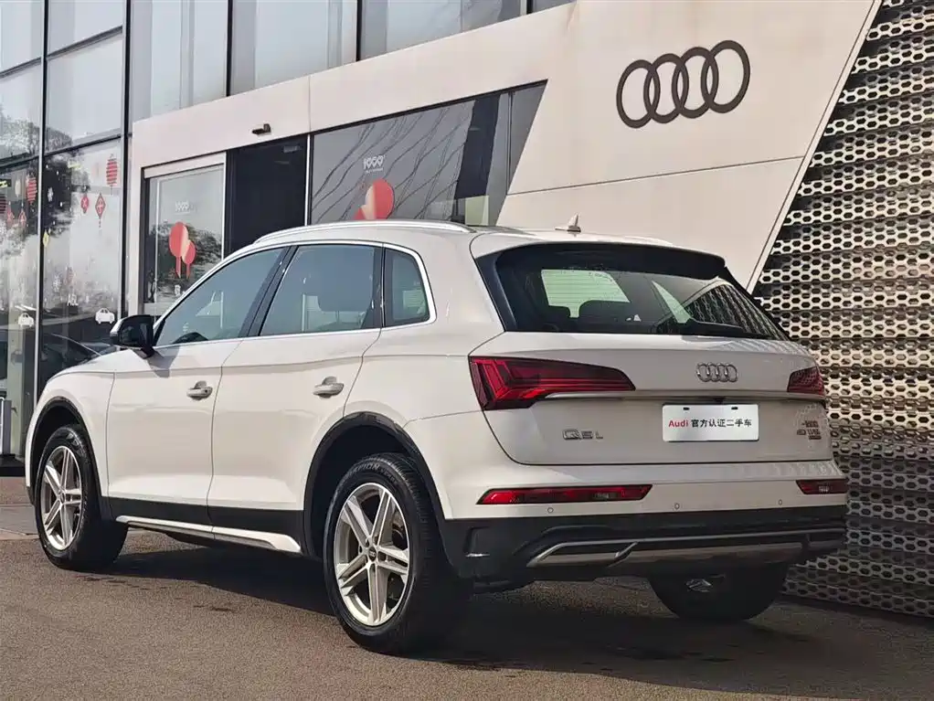 Audi Q5L 2024 — фото 3