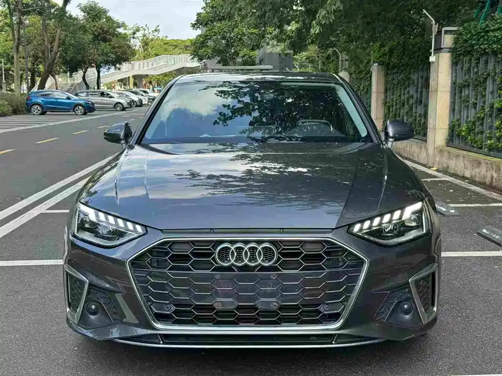 Audi A4L 2021
