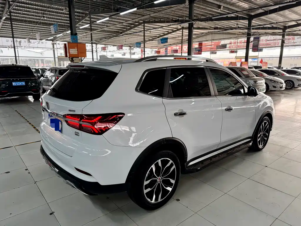Roewe RX5 2017 — фото 6