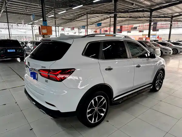 Roewe RX5 2016