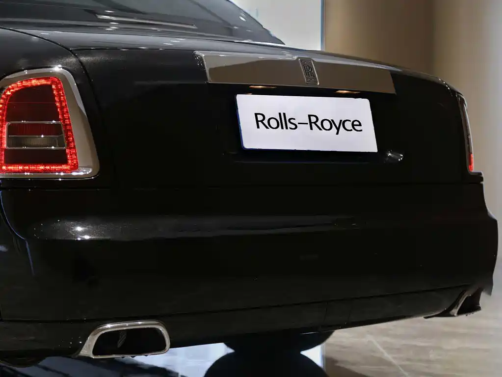 Rolls-Royce Phantom 2013 — фото 8