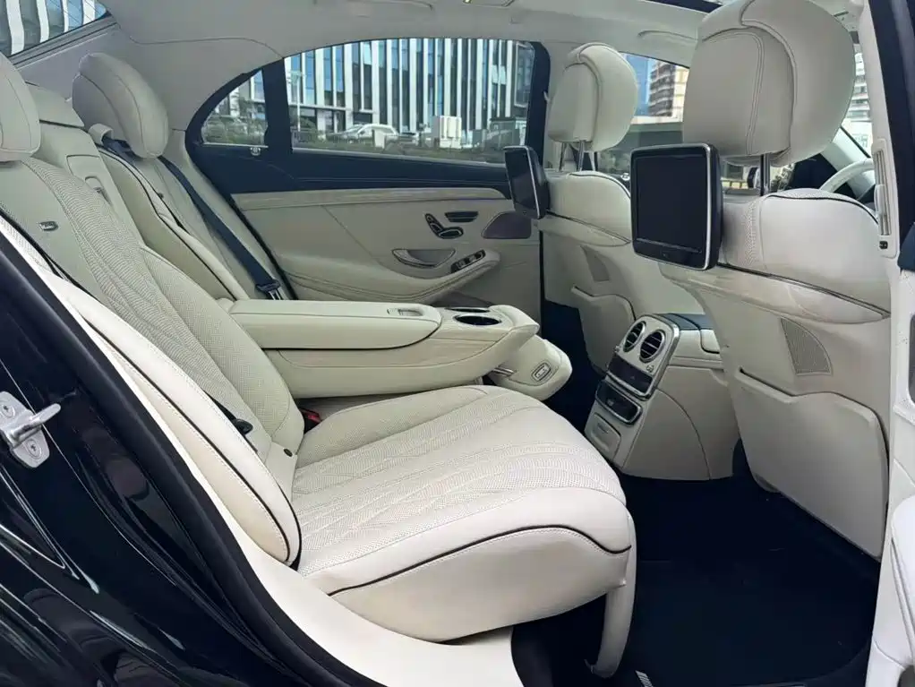 Mercedes-Benz S-Class AMG 2015 — фото 19