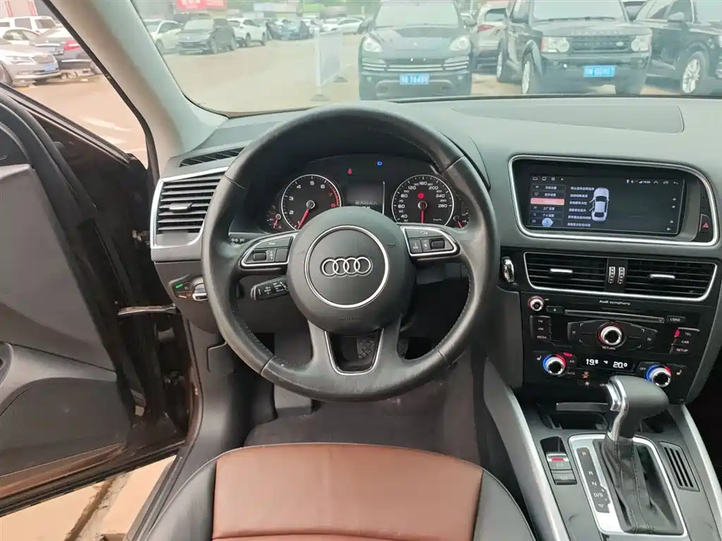 Audi Q5 2016 — фото 11