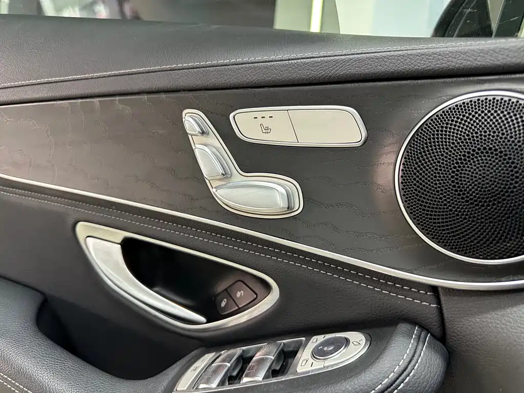 Mercedes-Benz C-Class 2018 — фото 10