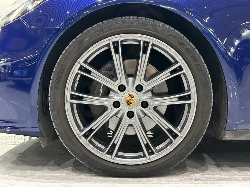 Porsche Panamera 2021 — фото 10