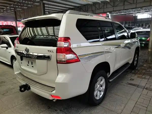 Toyota Prado 2016