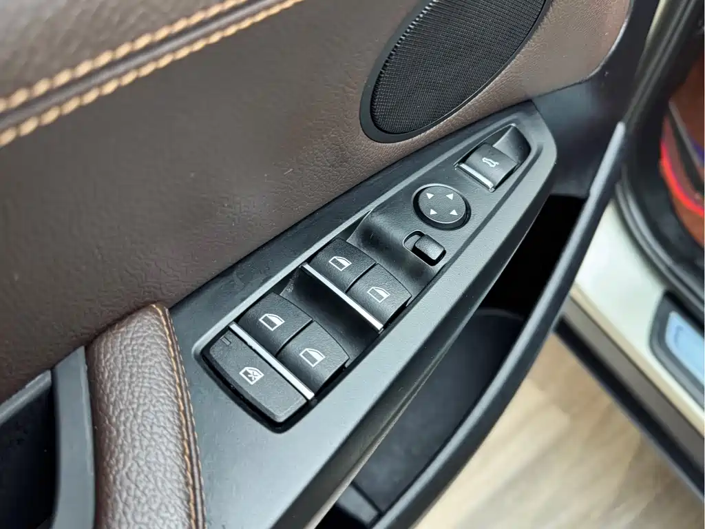 BMW X3 2016 — фото 11
