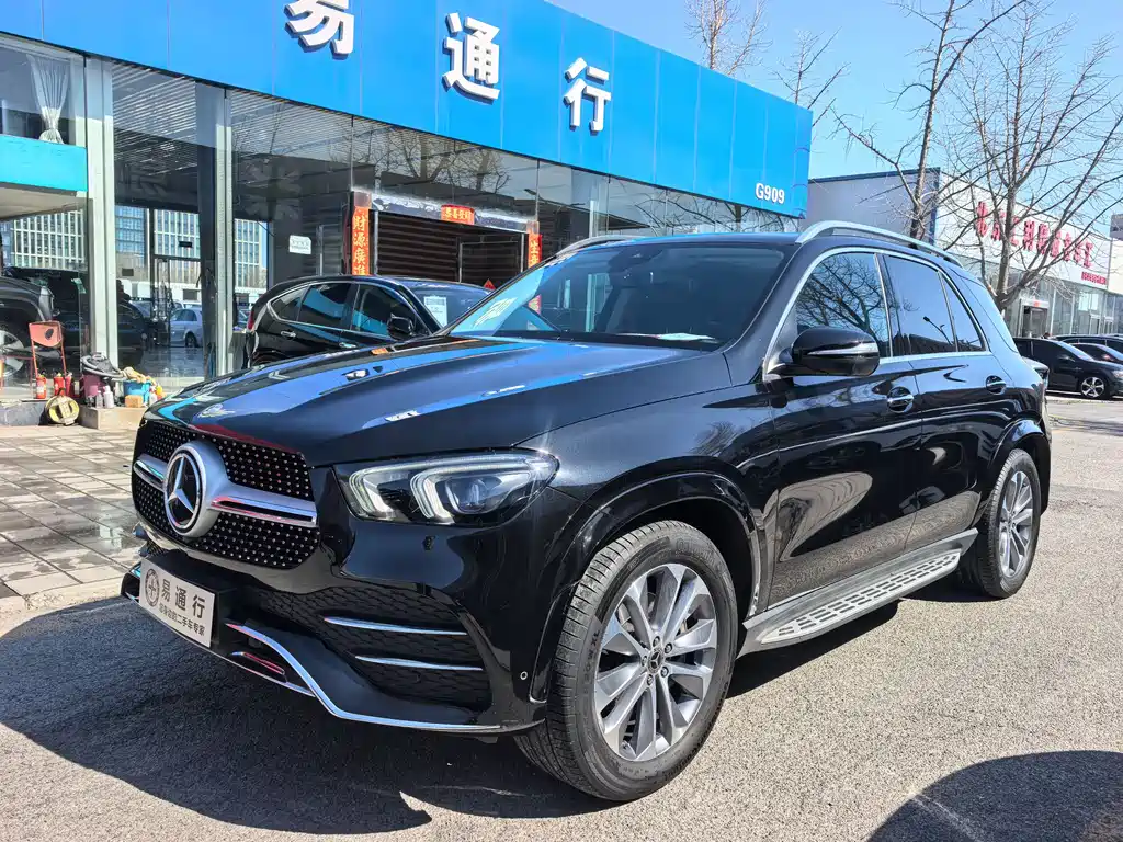 Mercedes-Benz GLE 2023 — фото 1