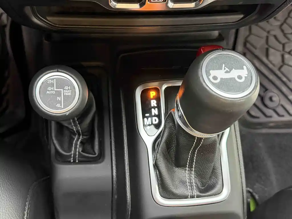 Jeep Wrangler 2019 — фото 11