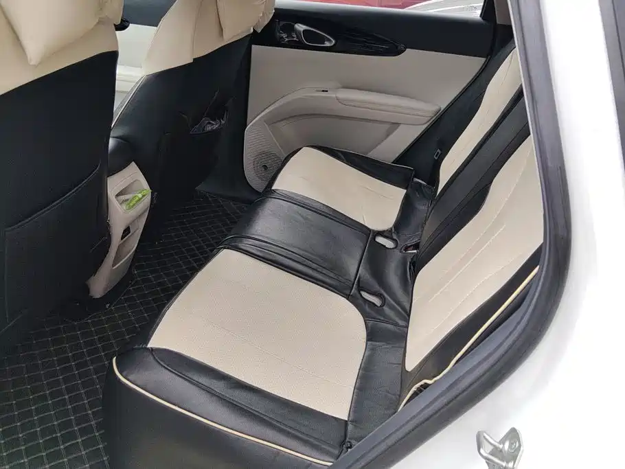 Geely Galaxy Starwish 2025 — фото 11