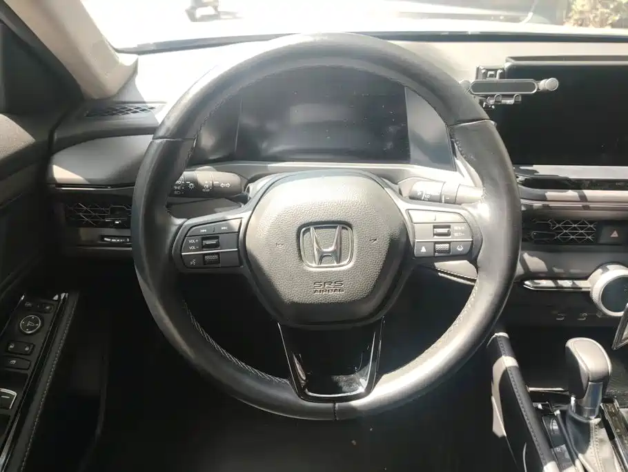 Honda Accord 2024 — фото 15
