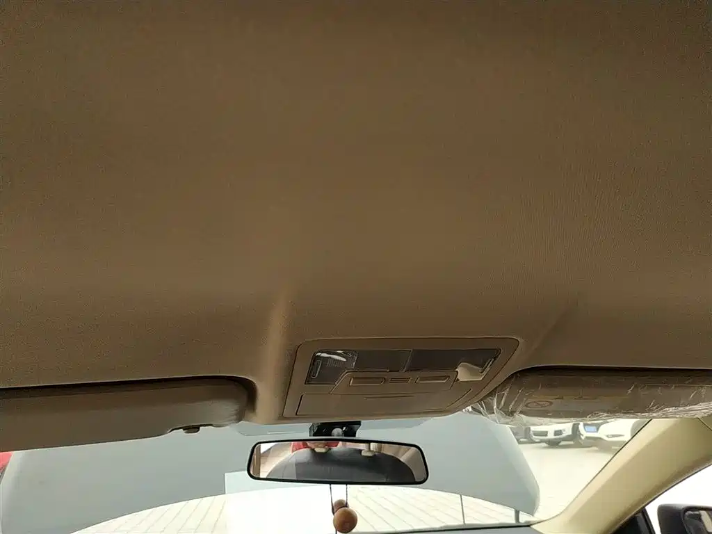 Toyota Corolla 2017 — фото 14